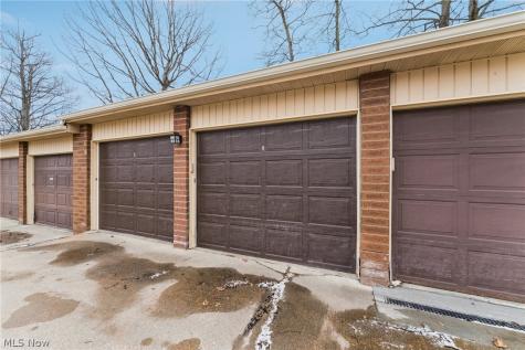 8615 Scenicview Drive Broadview Heights OH 44147