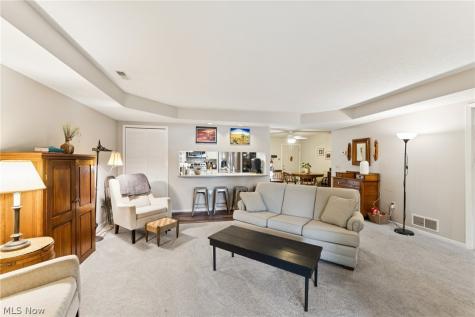 8615 Scenicview Drive Broadview Heights OH 44147