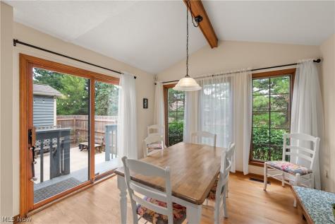 14 Pond Drive Rocky River OH 44116
