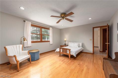 14 Pond Drive Rocky River OH 44116