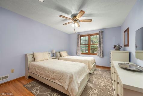 14 Pond Drive Rocky River OH 44116