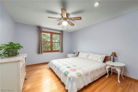 14 Pond Drive Rocky River OH 44116