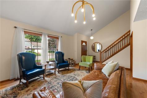 14 Pond Drive Rocky River OH 44116