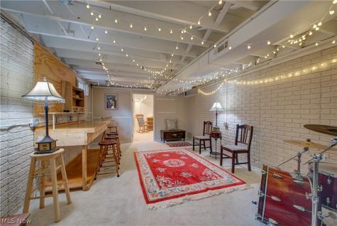 14 Pond Drive Rocky River OH 44116