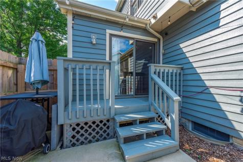 14 Pond Drive Rocky River OH 44116