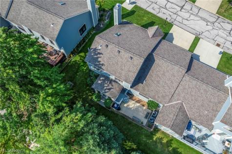 14 Pond Drive Rocky River OH 44116