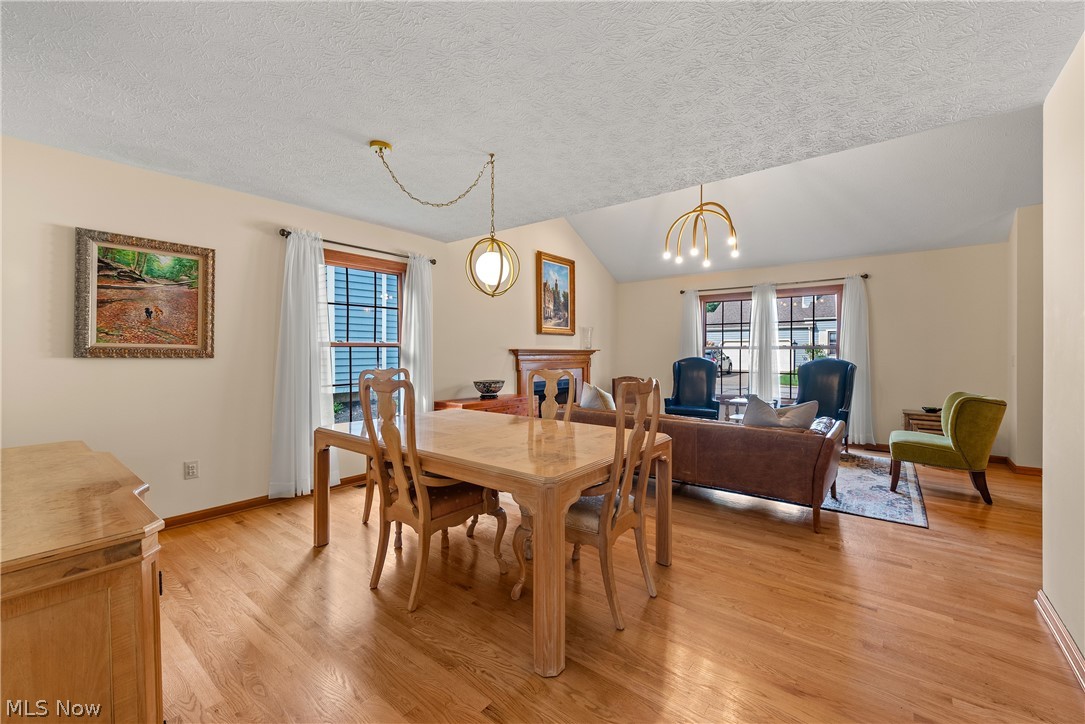 14 Pond Drive Rocky River OH 44116