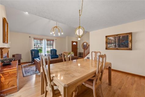 14 Pond Drive Rocky River OH 44116