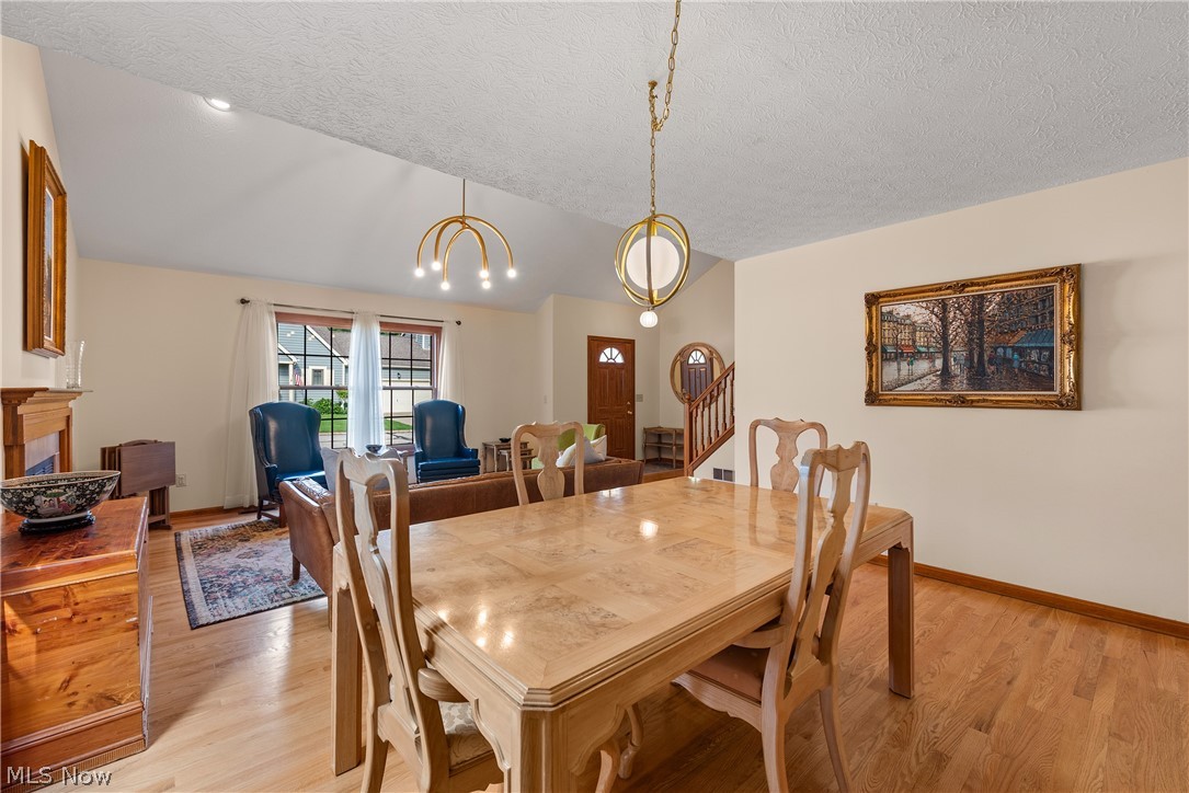 14 Pond Drive Rocky River OH 44116