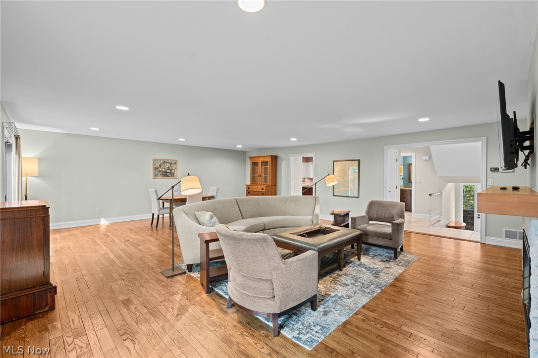 2675 Warrensville Center Road Shaker Heights OH 44122