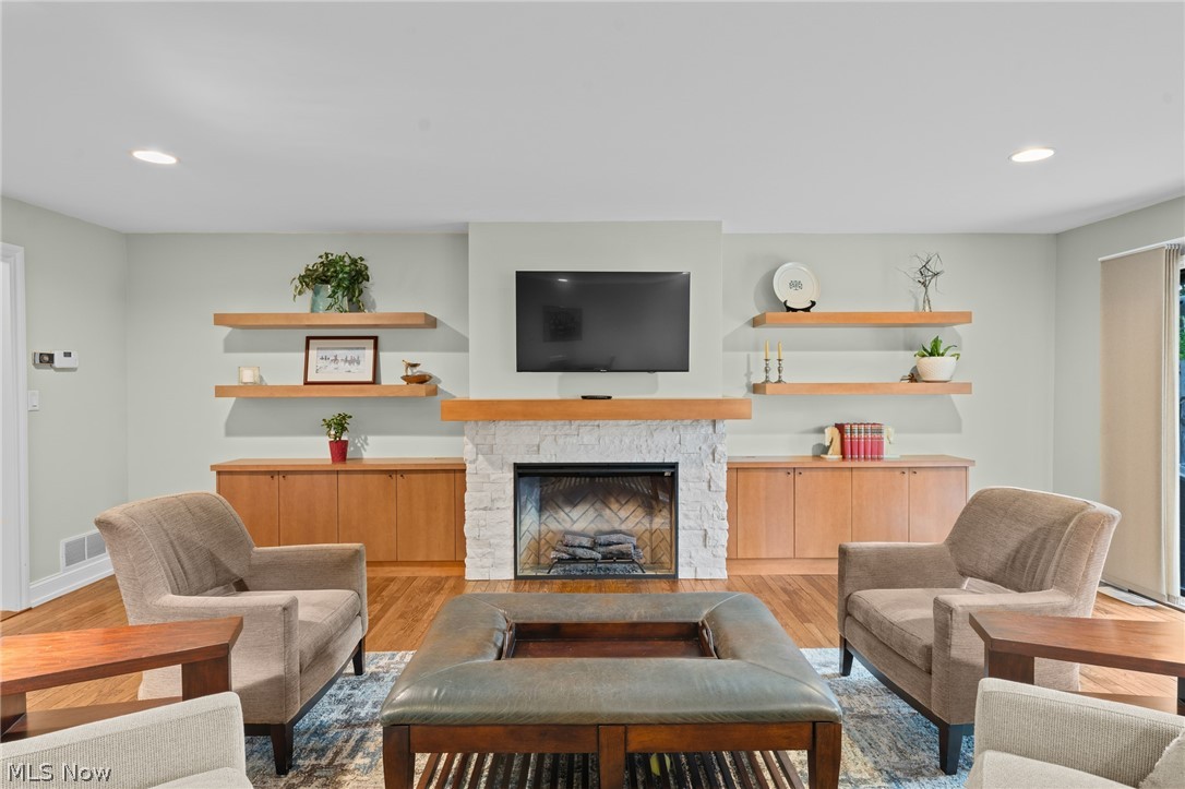 2675 Warrensville Center Road Shaker Heights OH 44122