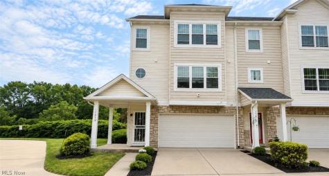 17619 Wildwood Lane Cleveland OH 44119