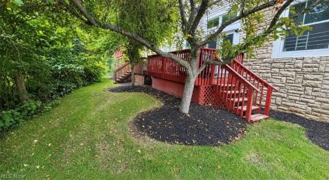 17619 Wildwood Lane Cleveland OH 44119
