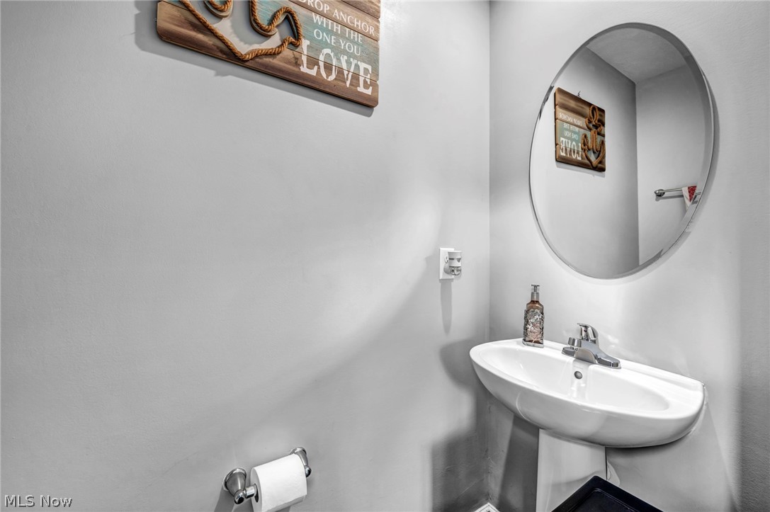 762 Pine Spring Drive Painesville OH 44077