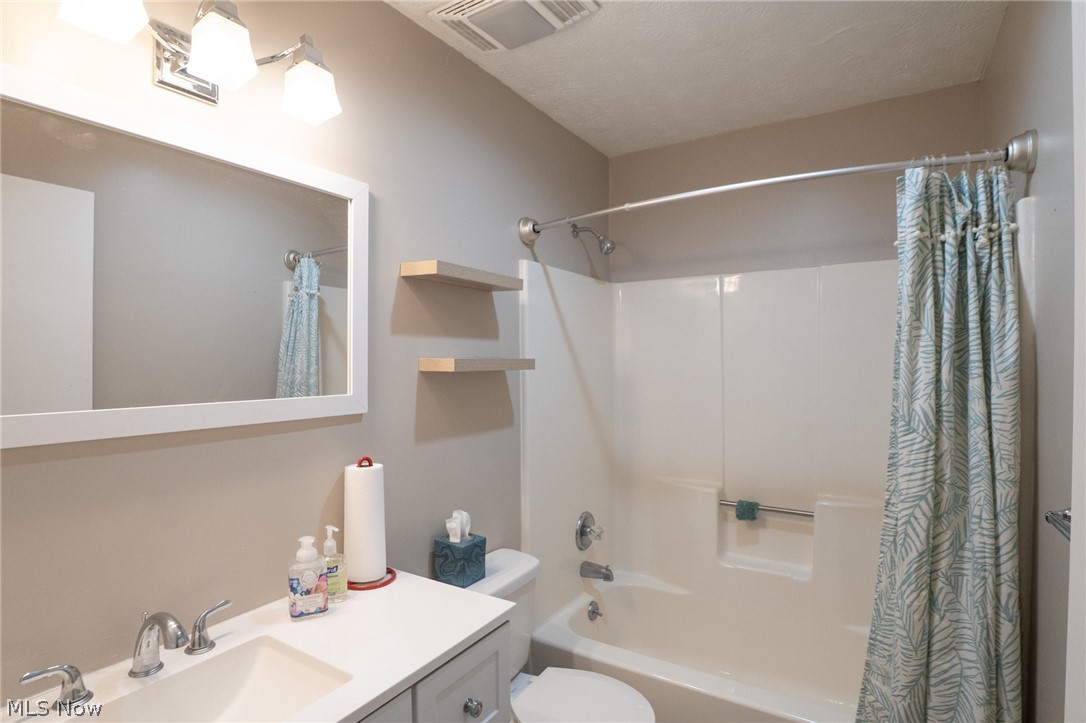 4985 Searls Drive NW North Canton OH 44720