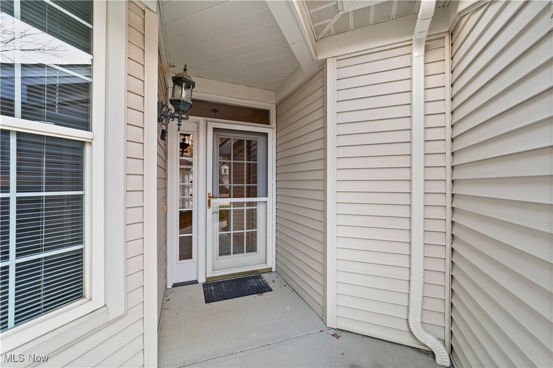 Westlake OH, 2458 Crimson Drive