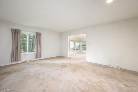 2292 Echo Valley Drive Stow OH 44224