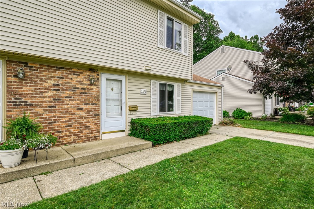 2292 Echo Valley Drive Stow OH 44224
