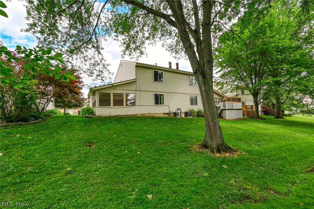 2292 Echo Valley Drive Stow OH 44224