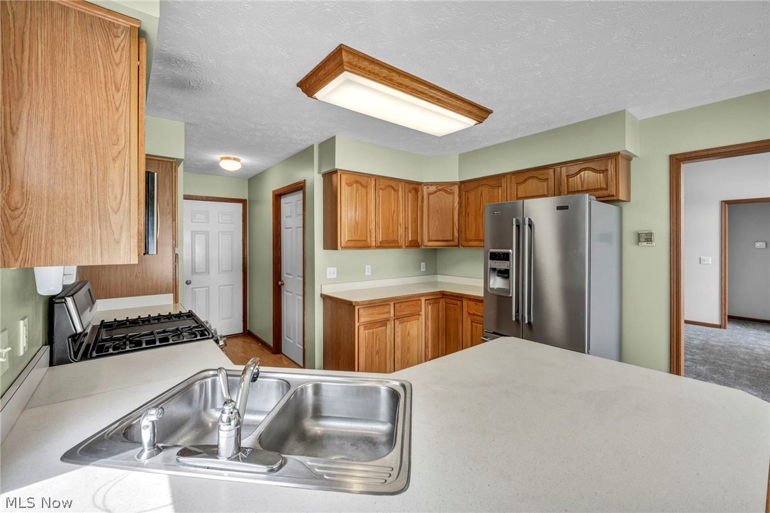 134 Stonehedge Drive Elyria OH 44035