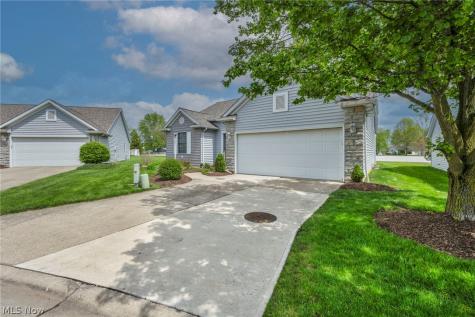134 Stonehedge Drive Elyria OH 44035