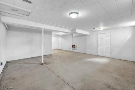 134 Stonehedge Drive Elyria OH 44035