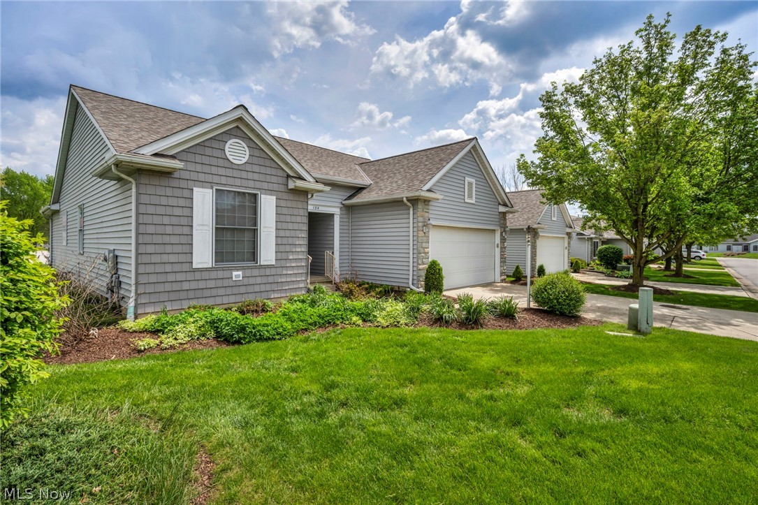 134 Stonehedge Drive Elyria OH 44035
