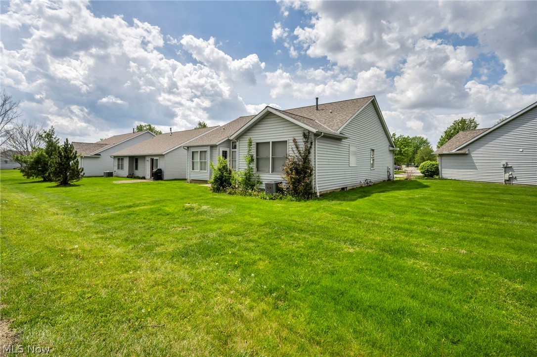 134 Stonehedge Drive Elyria OH 44035