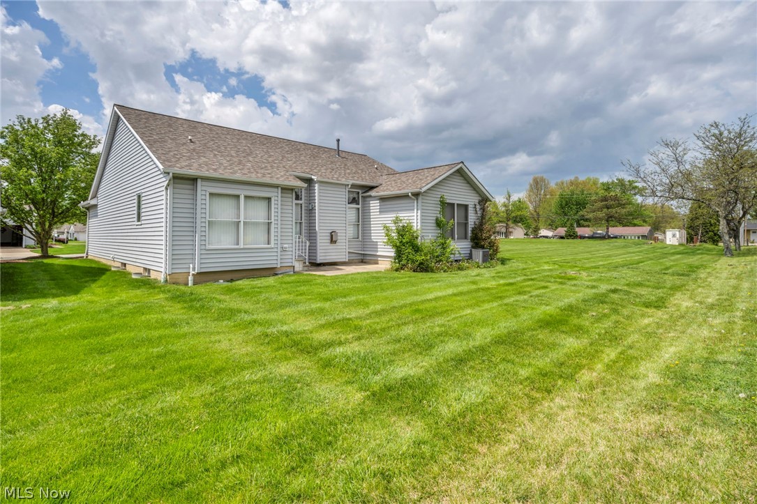 134 Stonehedge Drive Elyria OH 44035