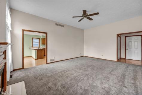 134 Stonehedge Drive Elyria OH 44035