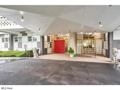 275 N Portage Path Akron OH 44303