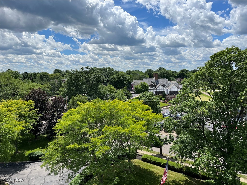 275 N Portage Path Akron OH 44303