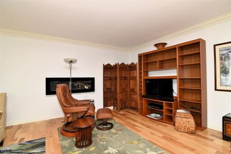 5200 Three Village Drive Lyndhurst OH 44124