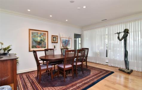 5200 Three Village Drive Lyndhurst OH 44124