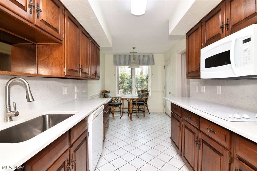 5200 Three Village Drive Lyndhurst OH 44124