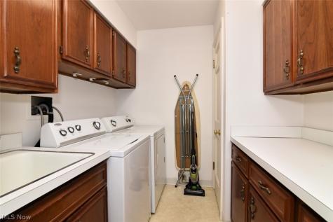 5200 Three Village Drive Lyndhurst OH 44124