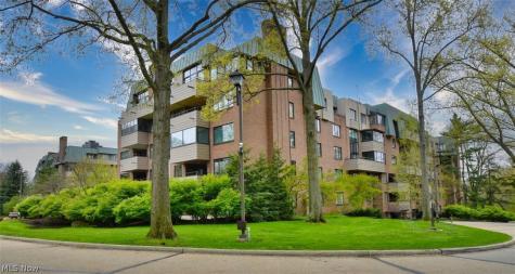 5200 Three Village Drive Lyndhurst OH 44124