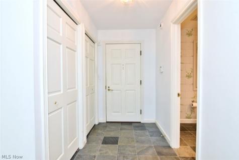 5200 Three Village Drive Lyndhurst OH 44124