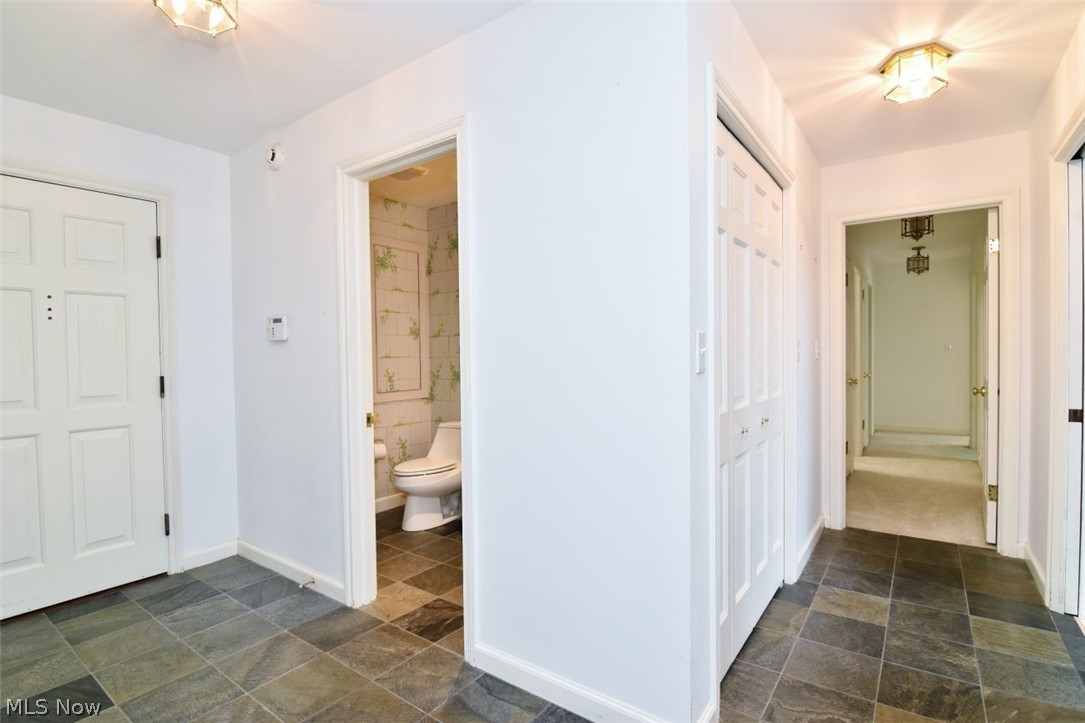 5200 Three Village Drive Lyndhurst OH 44124