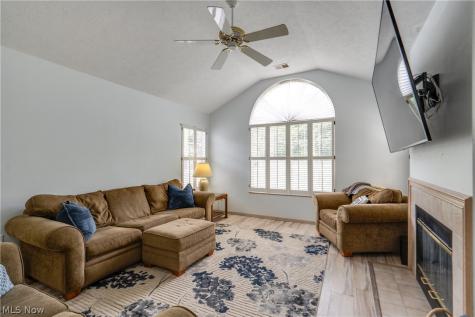 230 Whippoorwill Lane Mansfield OH 44906