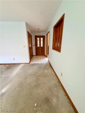 11106 Blodgett Creek Trail Strongsville OH 44149