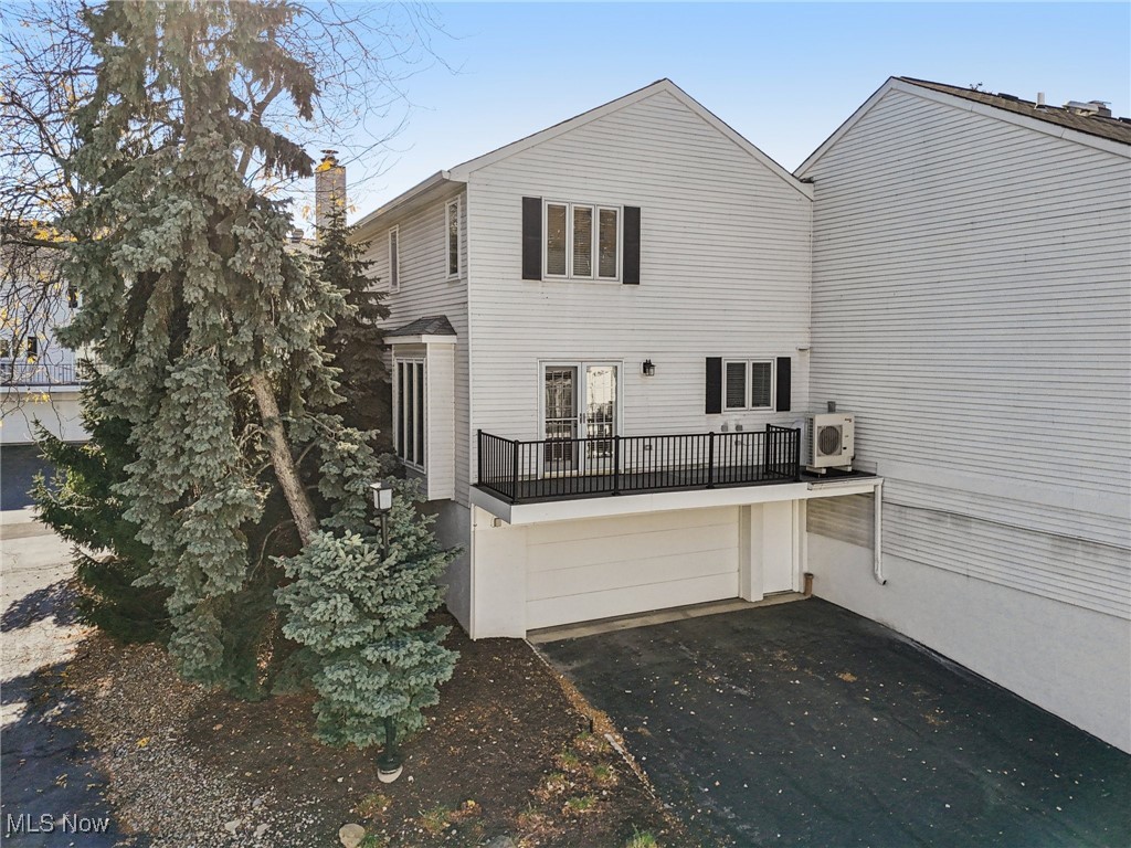 11705 Edgewater Drive Lakewood OH 44107