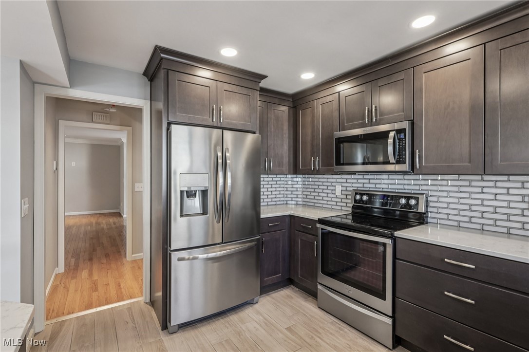 11705 Edgewater Drive Lakewood OH 44107