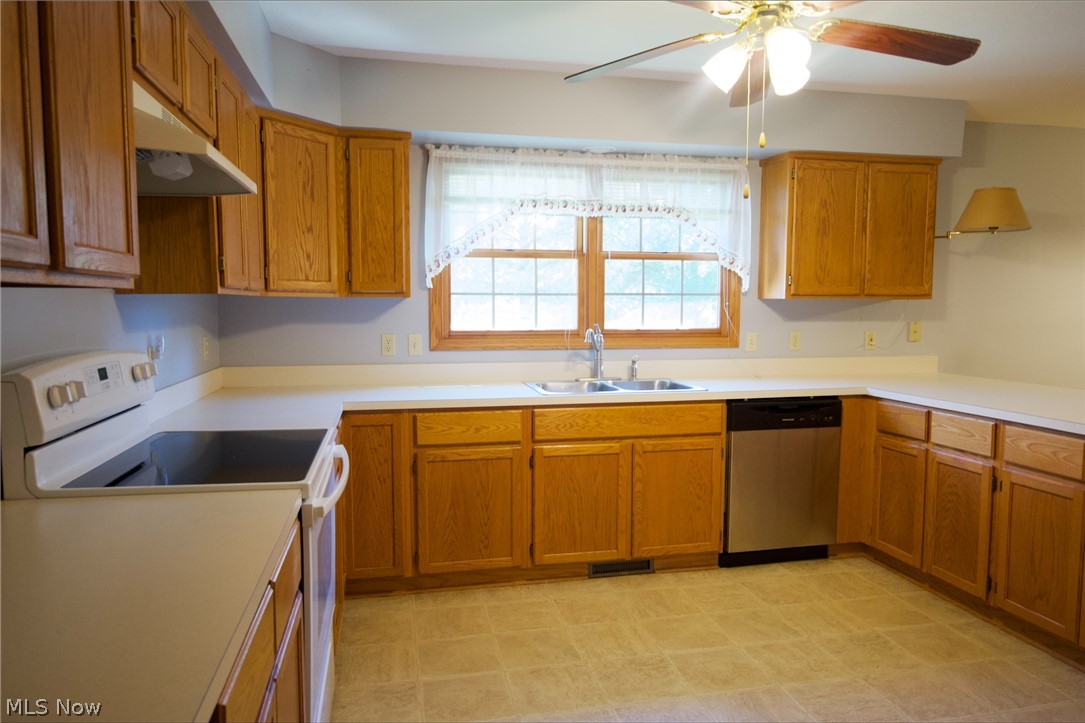 919 Baffin Drive Canal Fulton OH 44614