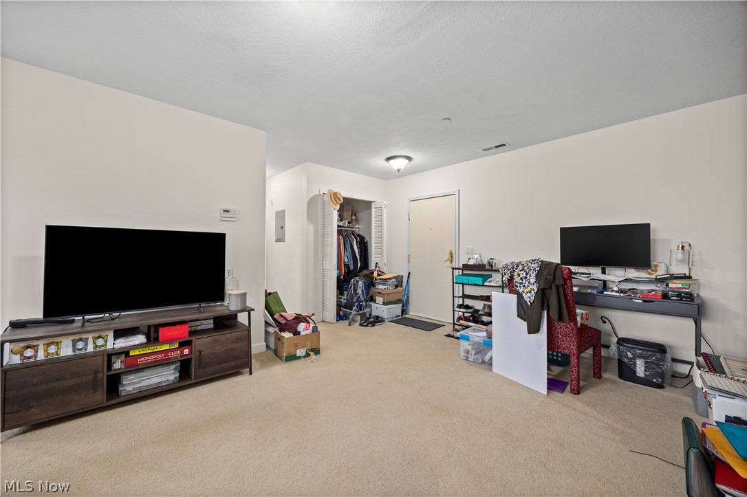 2885 Pease Drive Rocky River OH 44116