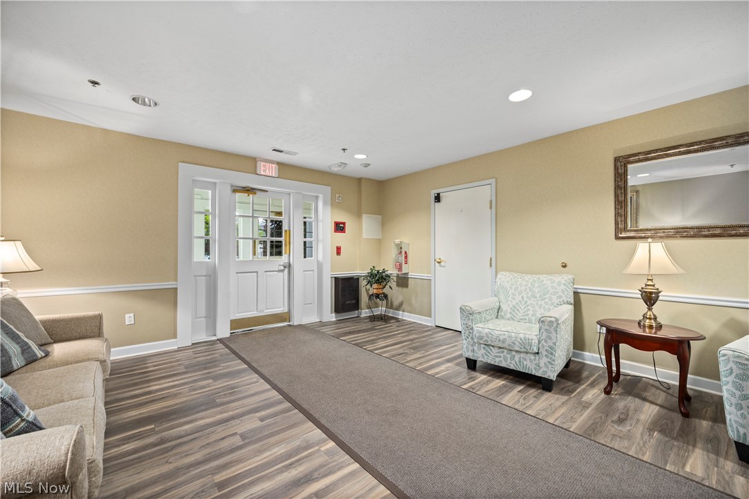 2885 Pease Drive Rocky River OH 44116