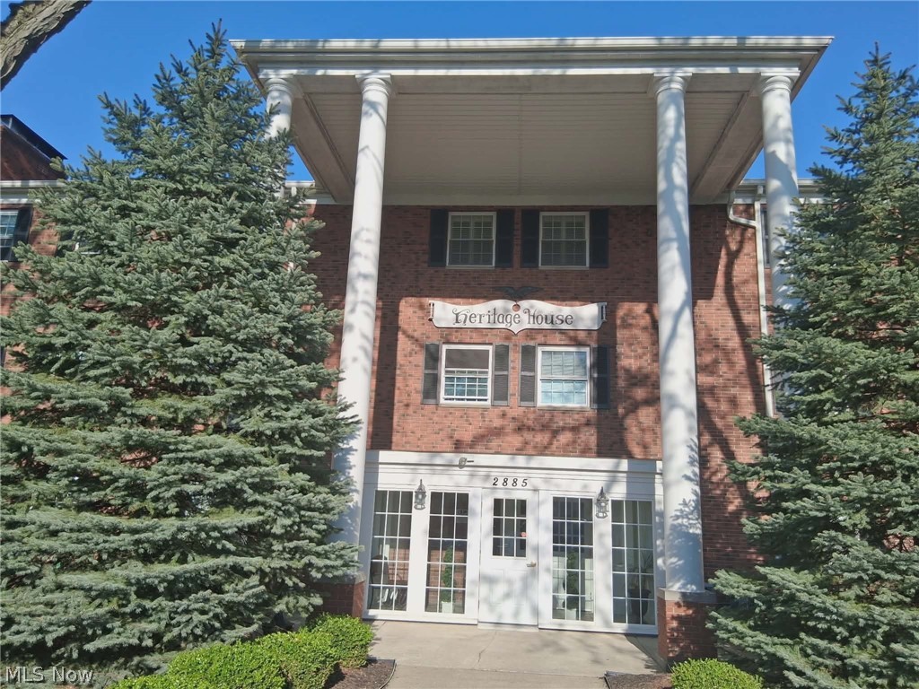 2885 Pease Drive Rocky River OH 44116