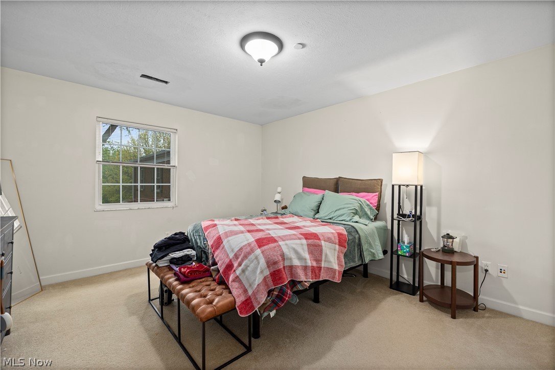 2885 Pease Drive Rocky River OH 44116