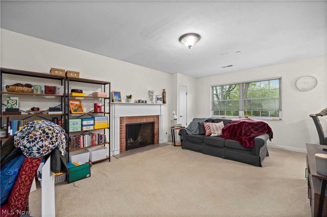 2885 Pease Drive Rocky River OH 44116