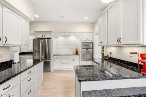15 Hidden Valley Rocky River OH 44116